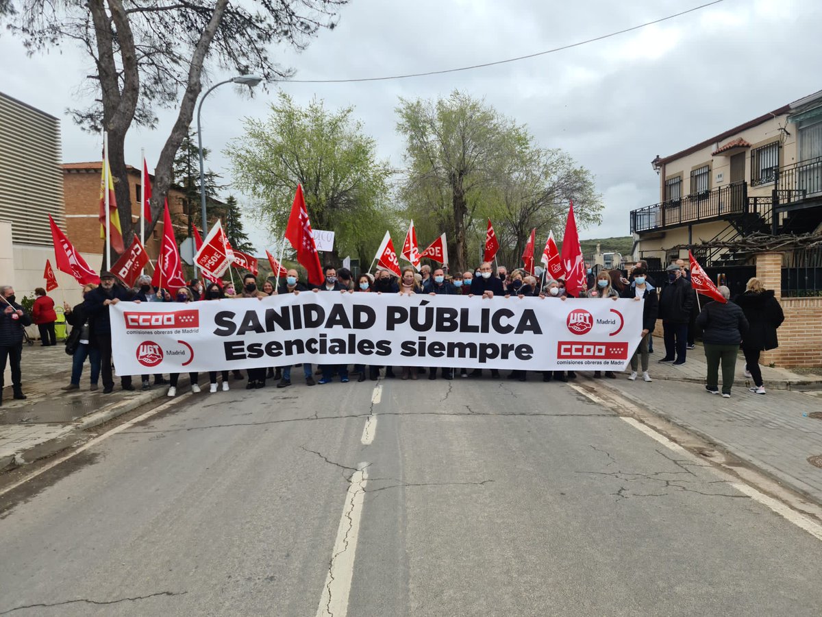 UPArganda's tweet image. El pasado sábado acompañamos a los vecinos de Valdaracete en su reivindicación y defensa por una sanidad pública de calidad.

Los pequeños pueblos de nuestra comunidad son los que se llevan la peor parte del desmantelamiento de los recursos públicos.

No permitamos que ocurra. 🏥