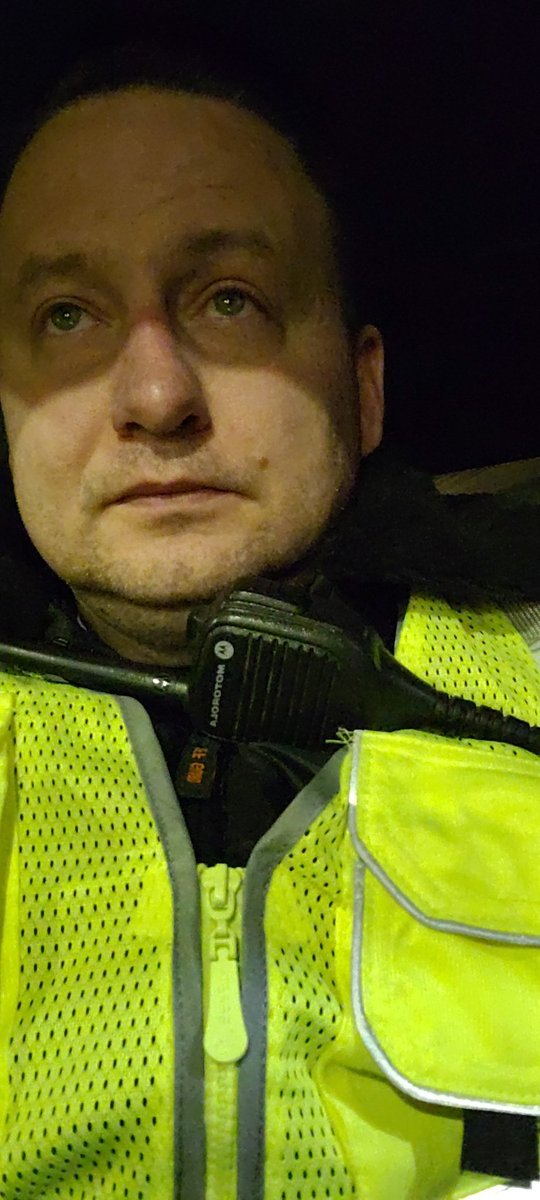 Chilling at 03:23 pioneer square.