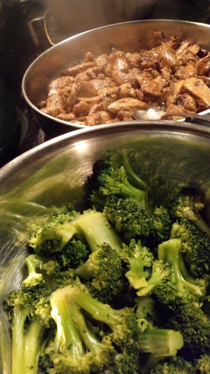 Para que les entre fácil a los niños, nada como mezclarnos con un poquito de pollo.
¡Hazlo a tu manera!

#food #agricultura #gladiator #fruit #lovers #campo #garrote #vegetarian