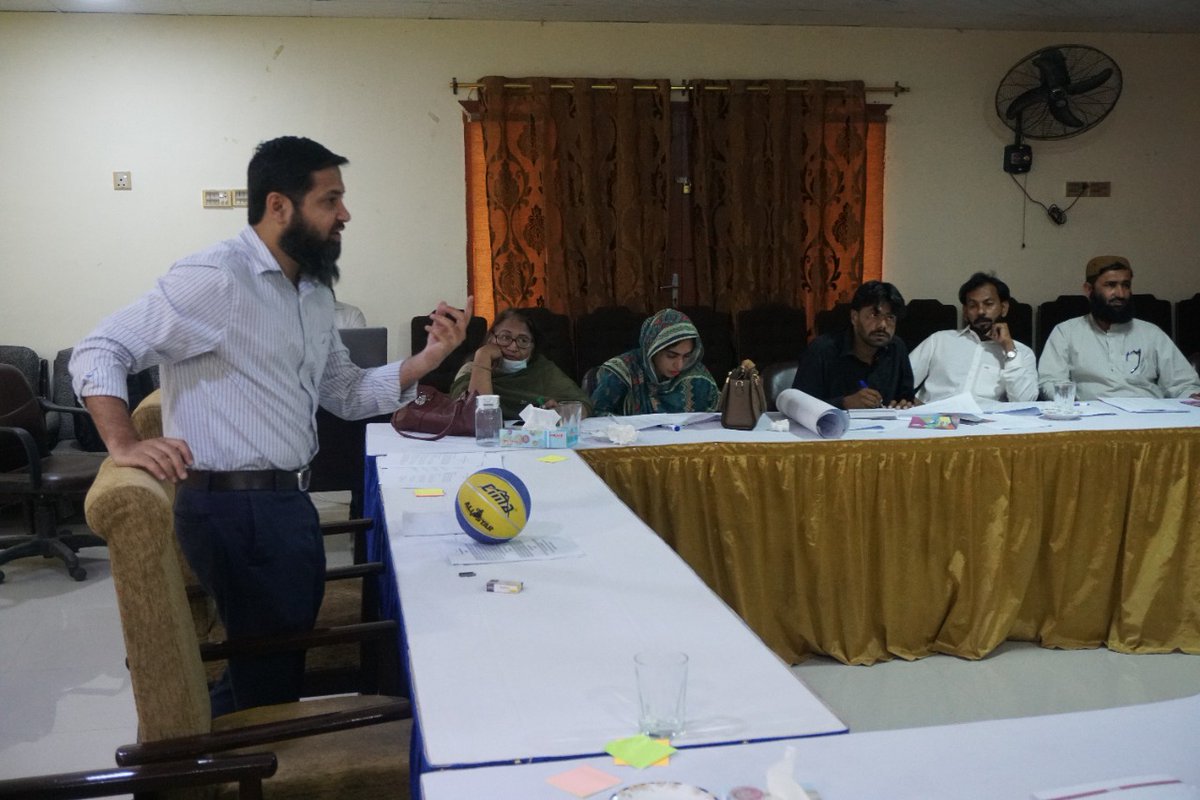 TAFFoundation1's tweet photo. Team TAFF was recently invited by the Social Welfare Department, Govt. of Sindh to conduct a One Day Professional Development Workshop for their staff members &amp; officers. The workshop revolved around the concepts of Change Management &amp; Emotional Intelligence.

 #TAFF #GovtofSindh https://t.co/BmEX6brQgw