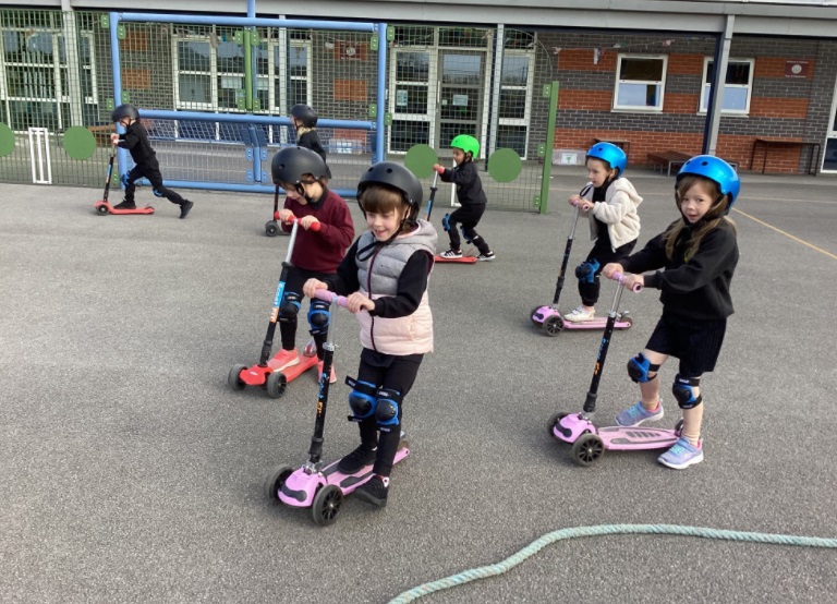 HindleyJunior's tweet photo. Yesterday, we welcomed @ScootFit into school as a treat for this term's Attendance reward. The children had a wonderful time! Thank you Scoot Fit!🛴 https://t.co/qJjs9n2j68