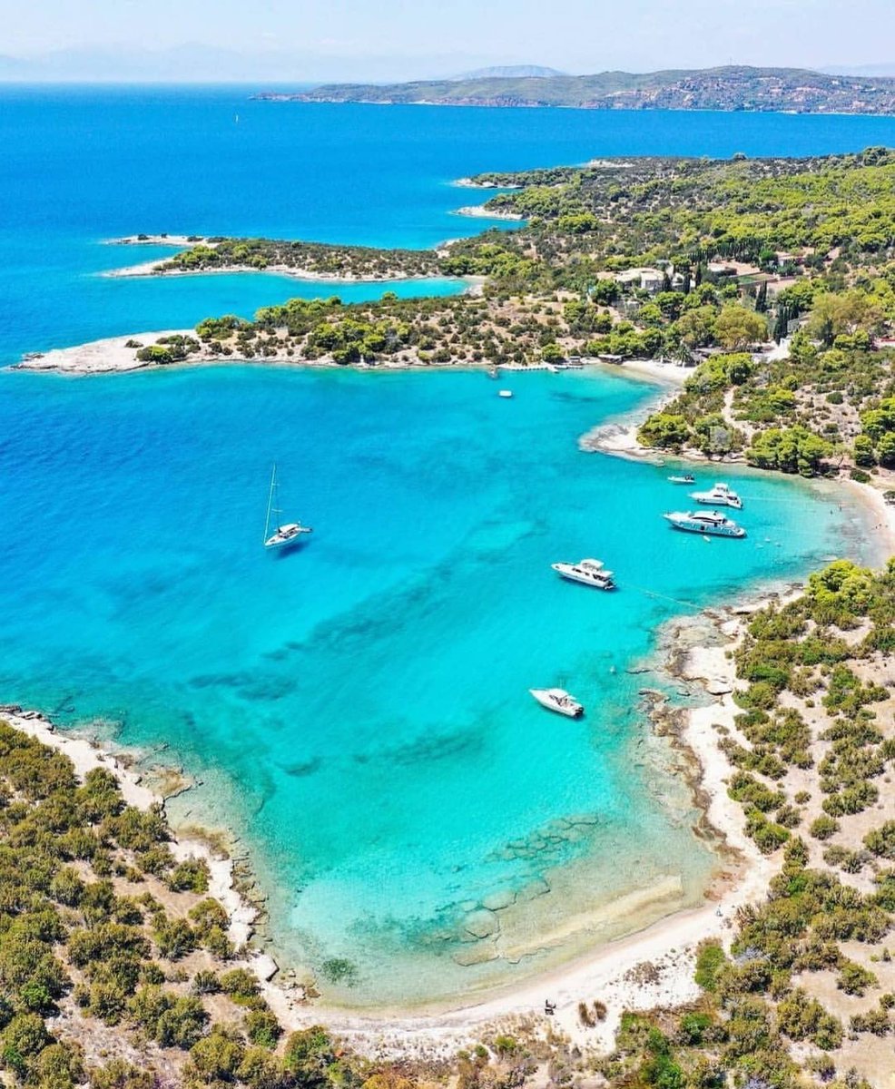 🇬🇷🥰Next summer you should definitely visit Porto Cheli…
📸 @ katerinakatopis (IG)

#greece🇬🇷 #greeksummer #greeklandscape #greece_travel #travelling #travelphoto #travelgram #greektravel #grekodom #secondhome #realestate #greece