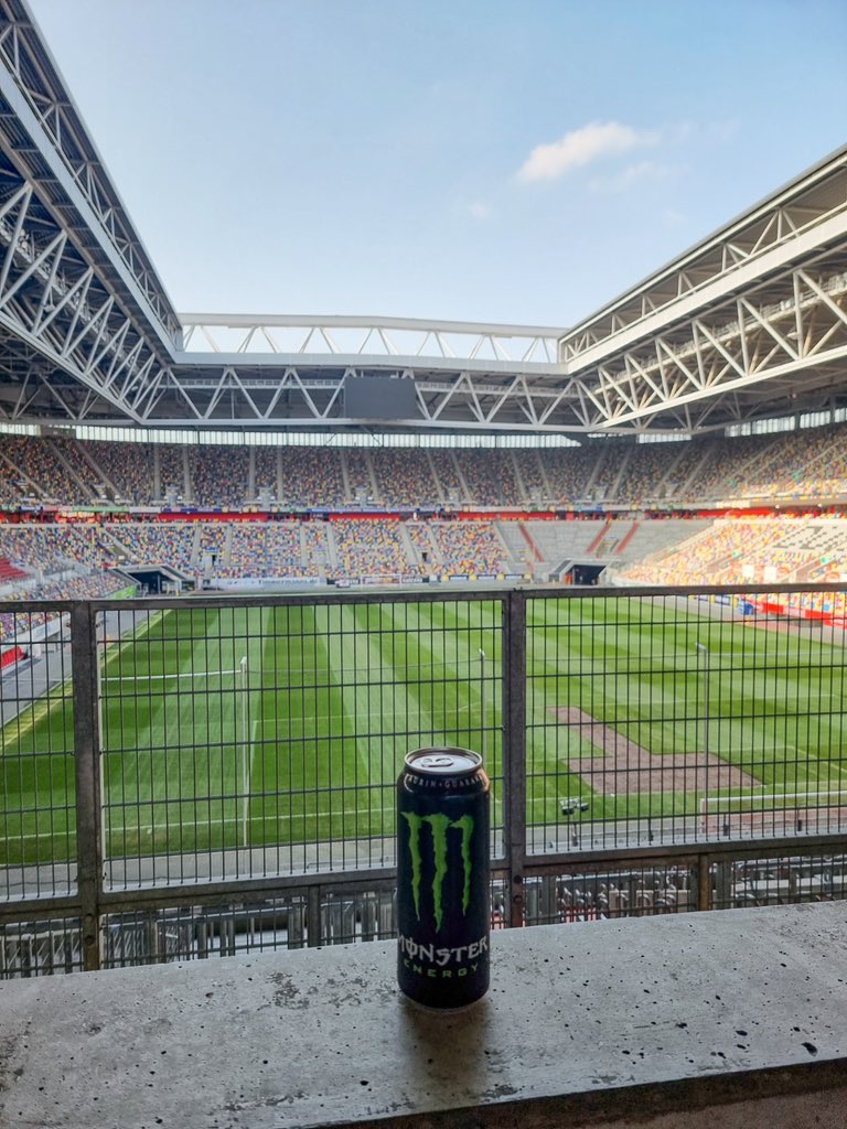 Brehze (@brehze) on Twitter photo Amazing views from our practice room at the Merkur Spiel Arena in Düsseldorf <a href="/MonsterGaming/">Monster Gaming</a> <a href="/ESLCS/">ESL Counter-Strike</a> #ad Amazing views from our practice room at the Merkur Spiel Arena in Düsseldorf <a href="/MonsterGaming/">Monster Gaming</a> <a href="/ESLCS/">ESL Counter-Strike</a> #ad