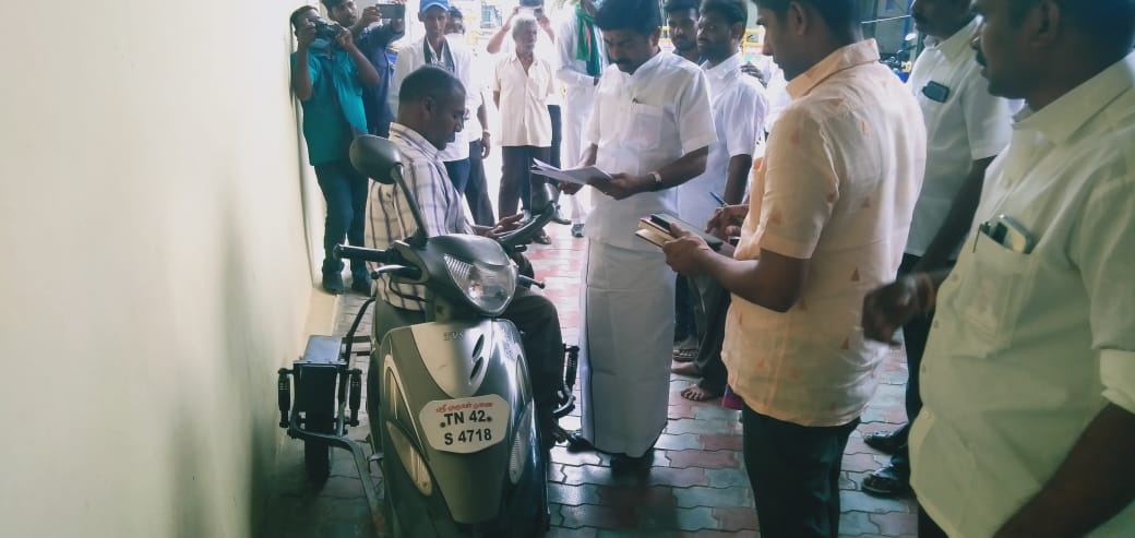 tiruppurcorp's tweet photo. #mayor #Tiruppur #differentlyabeled #iduvai #basic #facility #immediate #effect https://t.co/uj118647sx