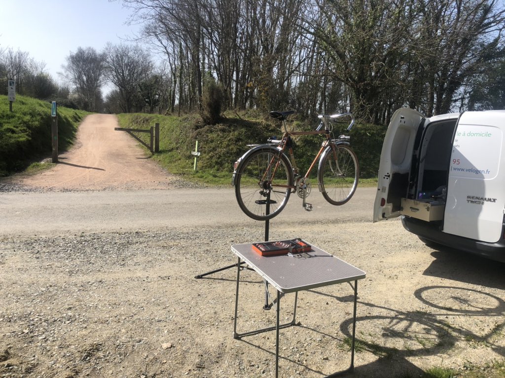 ☀️

#bike #cyclemechanic #cyclingmechanic #bikemechanic #bikelife #bikelifestyle #cyclingaddict #cyclinglife #cyclingphotos #vélo #velo #velotaf #bikemecanic #bikeservice #bikelover #bicyclette #bike #véloélectrique #cyclevintage #instacycling #ilovemybike #bikerepair