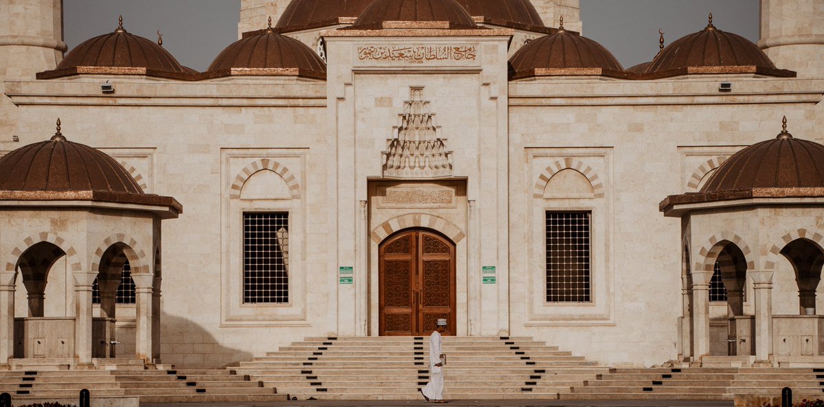 mloooks's tweet photo. جامع السلطان سعيد بن تيمور بالتفاصيل الدقيقة 🧡🇴🇲✨ https://t.co/2SZoOjEypE