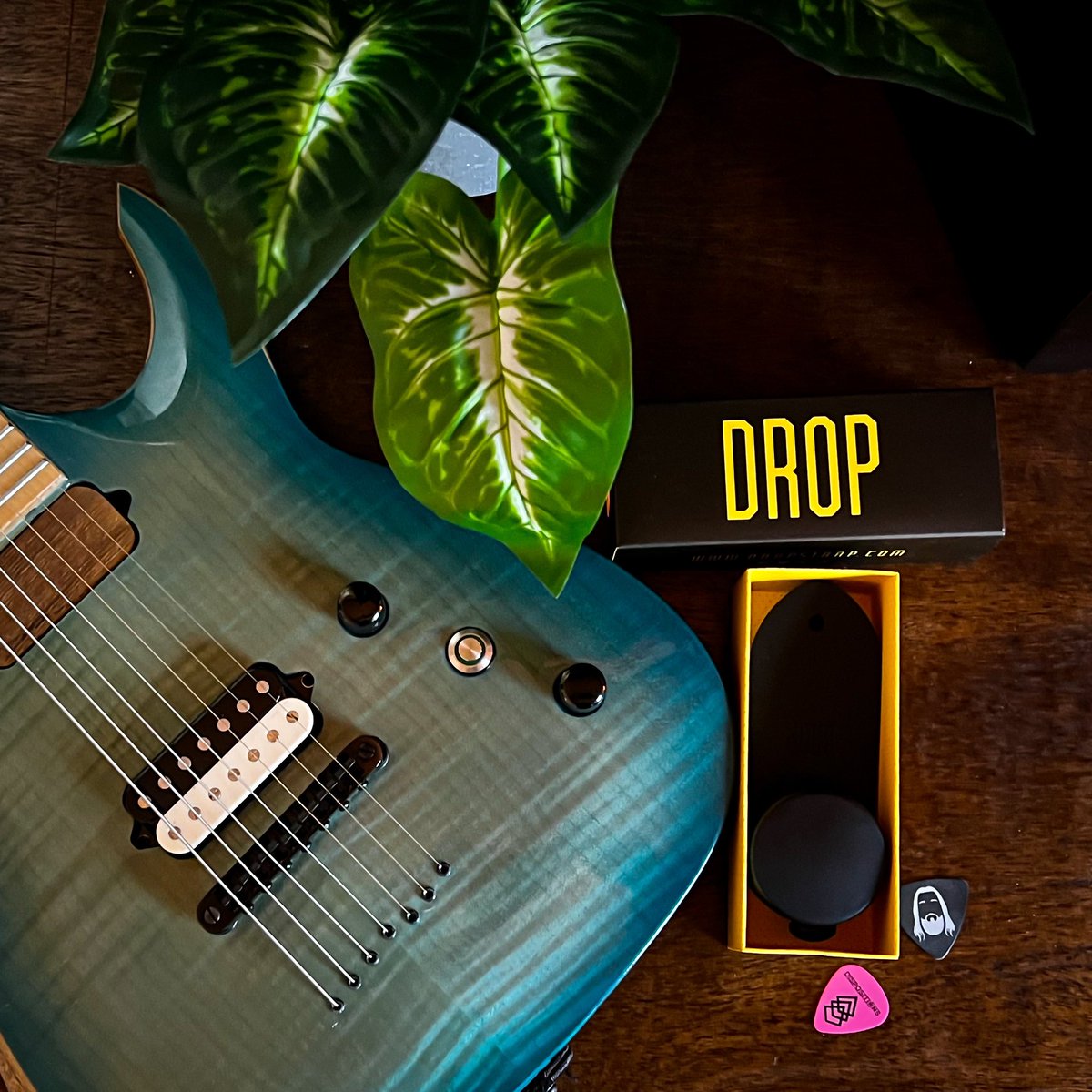 EthanMassey's tweet photo. I’m officially apart of the @Drop_Strap crew! https://t.co/LRYEjwK4CF