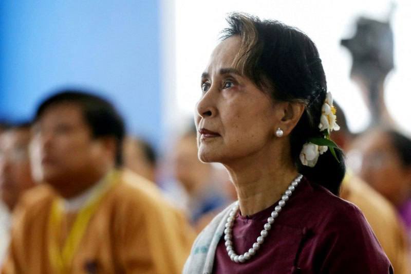 Our state counselor Daw Aung San Suu Kyi is in quarantine while being detained by Junta after the staffs tested positive with Covid 19.  #2022Mar29Coup #WhatsHappeningInMyanmar #WarCrimesOfJunta
