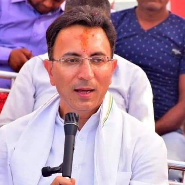 लोकप्रिय नेता, संरक्षक, माननीय कैबिनेट मंत्री श्री जितिन प्रसाद जी को लोक निर्माण विभाग (P.W.D) मिलने की बहुत बहुत शुभकामनाए एवं बधाई। आशा ही नही पूर्ण विश्वास है की आपके कुशल नेतृत्व मे उत्तर प्रदेश उत्तम प्रदेश की और अग्रसर होगा।
<a href="/JitinPrasada/">Jitin Prasada जितिन प्रसाद</a> <a href="/ramjipandeybhu/">Dr. Ramji Pandey</a> <a href="/AmishTiwari4/">Amish Tiwari अमिष तिवारी</a>