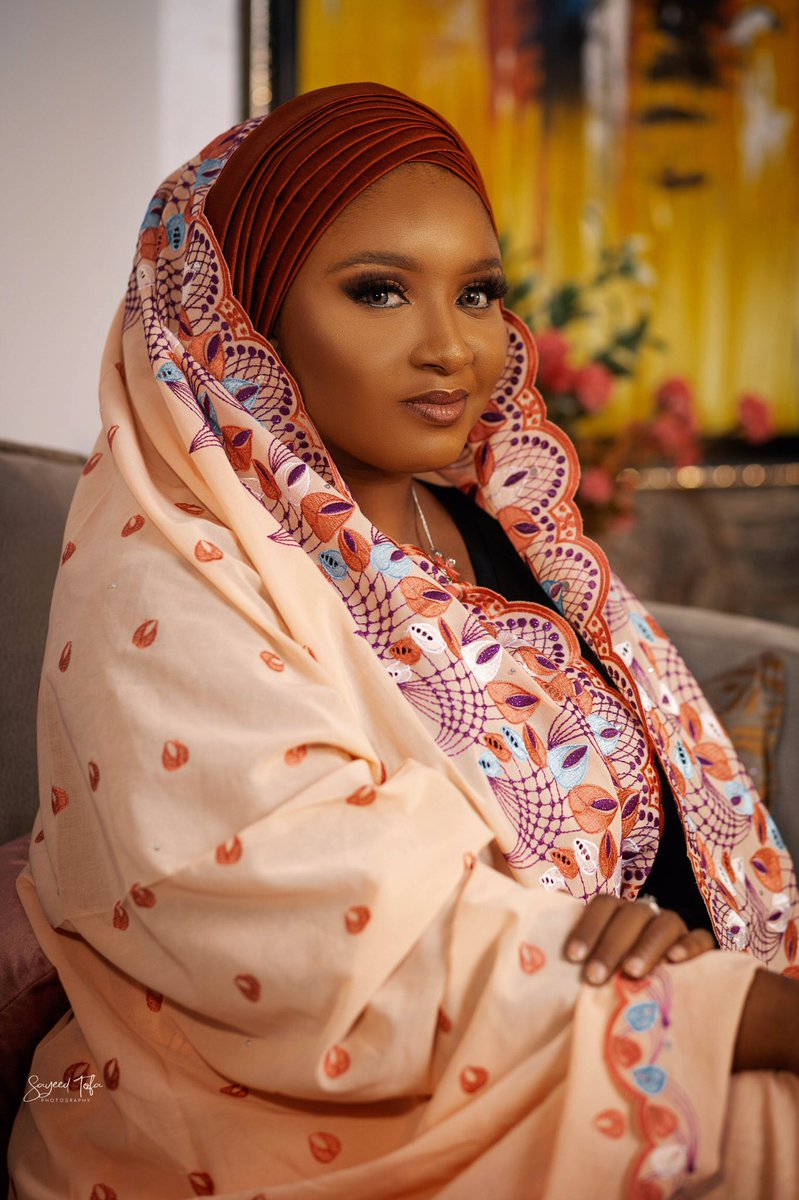sayeedTofaa's tweet photo. RT Please 
Birthday shoot session for Dr habiba. 🌹🌹 https://t.co/LYljPadRL9