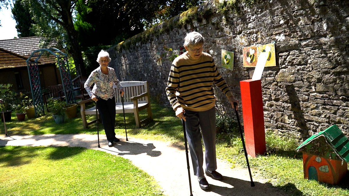 Walking Scotland tweet media