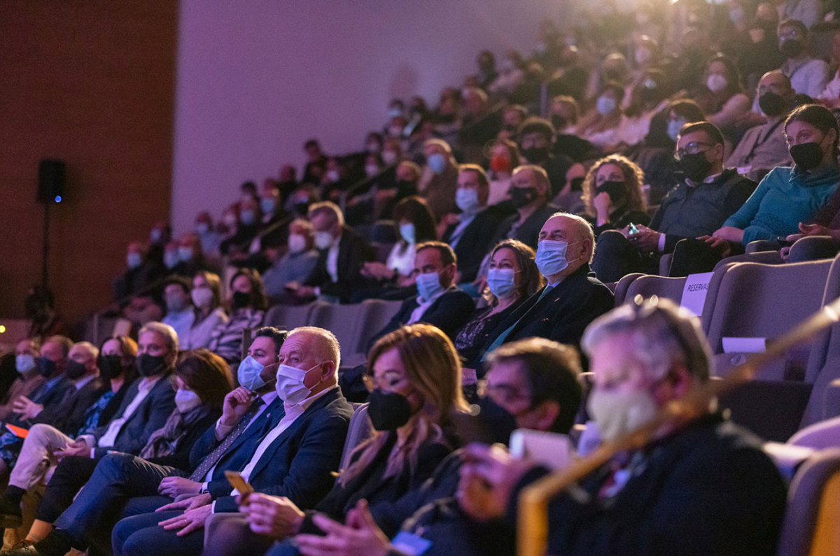 AgroNewsCV's tweet photo. El VI Salón Profesional de los @Vinos_ALICANTE vuelve a juntar bodegueros y profesionales del sector

https://t.co/VJ3KUW4eiC https://t.co/X2Lnp0ARHO