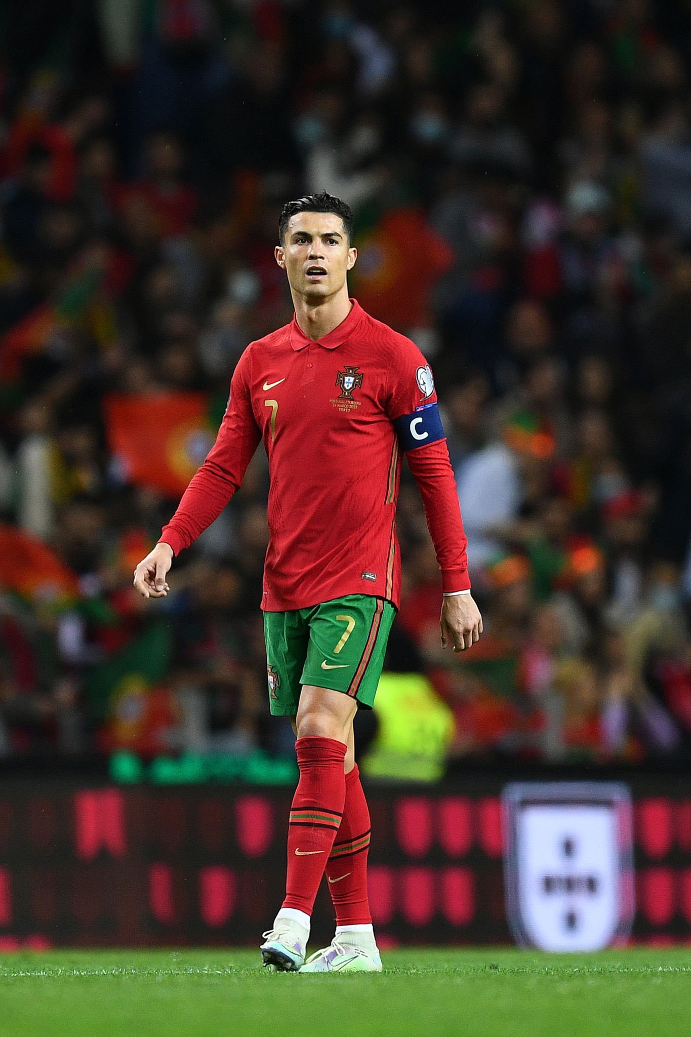 cristiano ronaldo 2022 world cup wallpaper