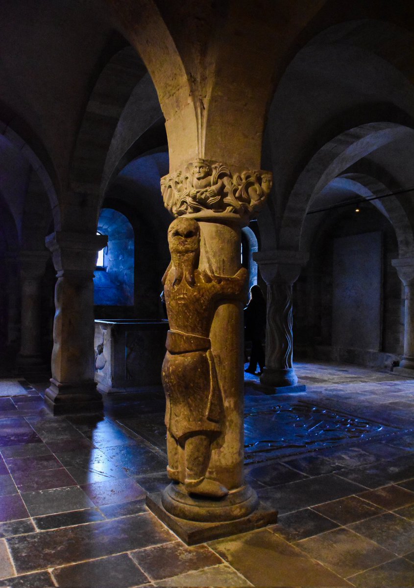 nomiseh's tweet photo. Deltog i lördags i ett mycket spännande arrangemang "Levande stenar" i Lunds Domkyrka hos Svenska kyrkan. Jag pratade bla om stenkonservering och klimatförändringarna. Det var många spännande föreläsare och diskussioner under dagen. https://t.co/UkIwiBKNQh