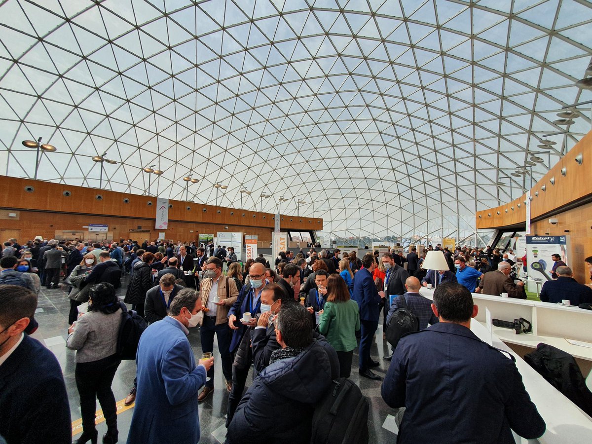 dokify's tweet photo. Seguimos en el encuentro de #Laboralia. Muy buenas sensaciones al volver a un evento presencial. 

👉 No te pierdas nuestra charla a la 13h30 en la plata 3: 

"Digitaliza tu gestión preventiva, reduce los riesgos y elimina el papel" 

 #dokify #CAE #Prevencion #seguridadysalud https://t.co/dOuKkxCBkX
