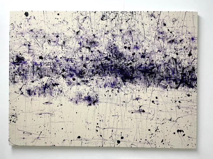 ギャラリーナユタで中津川浩章展「木と話す」深い紫の線描とキャンバスの余白が心地よかった。 