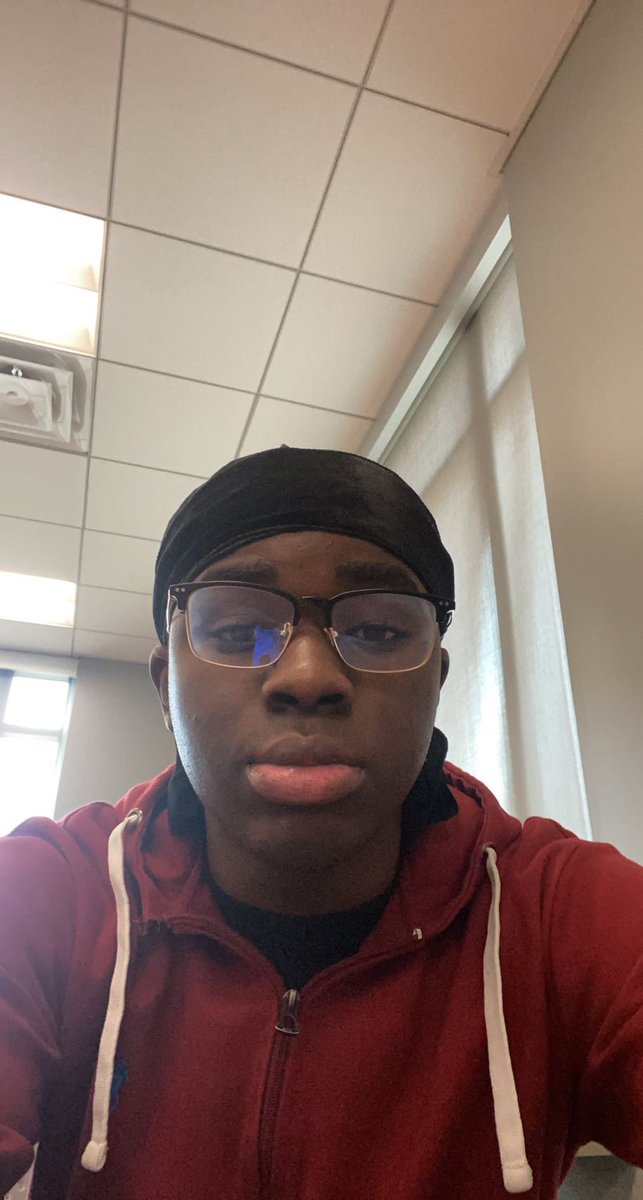 trel3n's tweet photo. #masscomm1003 today, we talked about the benefits and concerns of social media https://t.co/f83xU8FjD6