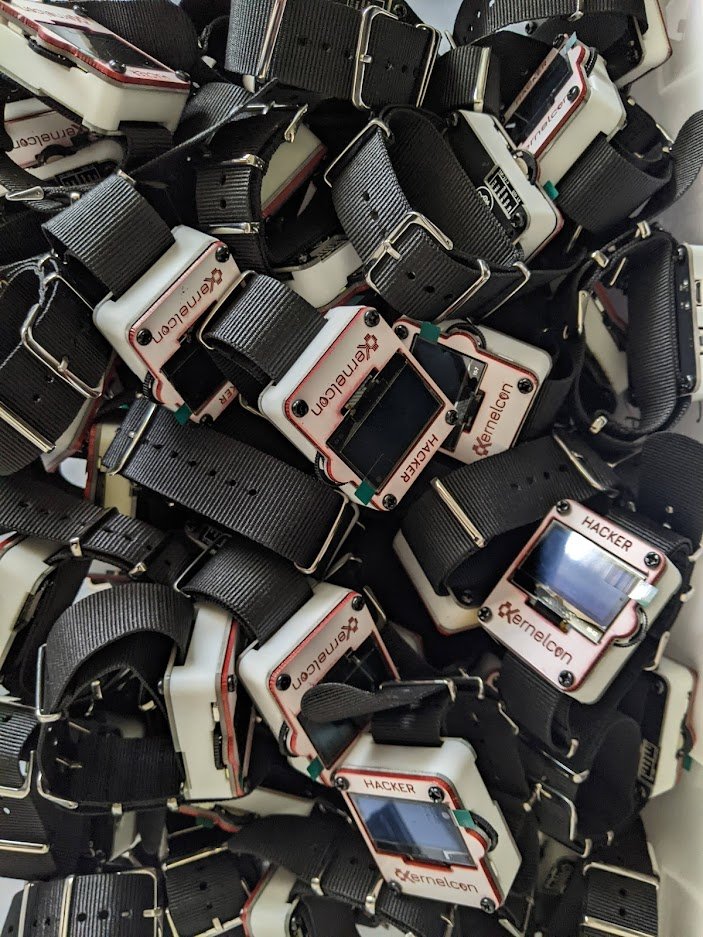 _kernelcon_'s tweet photo. Packing your bag for #kernelcon?  
Remember to bring a micro-usb cable to keep your badge to keep your badge charged! https://t.co/whcmxhehd0