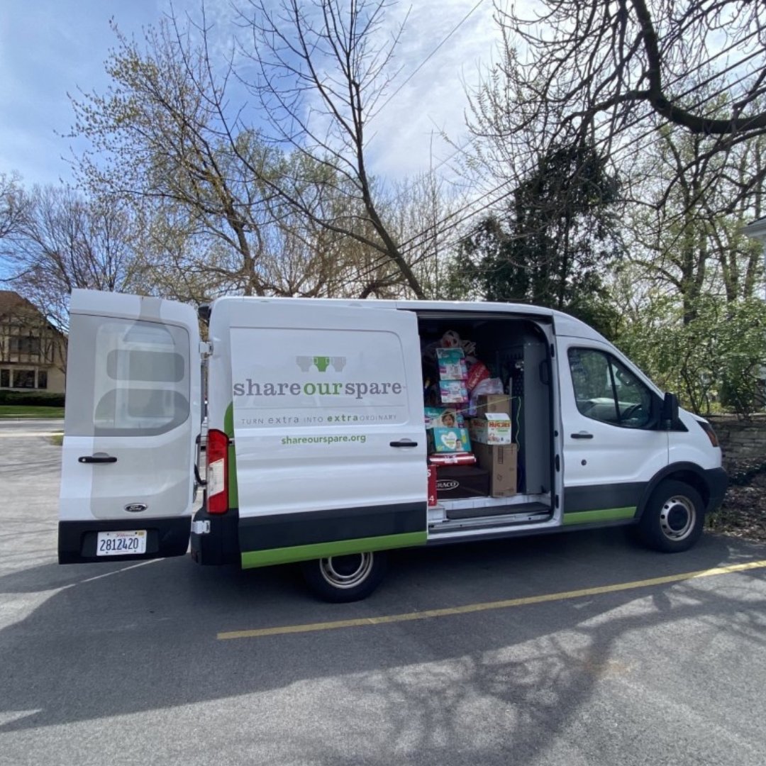 ShareOurSpare's tweet photo. #SpringCleaning season is upon us! Check out our Donation Pick Up Service. We'll come pick up from your front door ποΈ https://t.co/jULALh2aTg
#shareourspare #donationpickup #essentialsforliving #chicagolanddonates #chicagononprofit #chicagocharity #ittakesavillage #reuse https://t.co/IapEyjF4NS