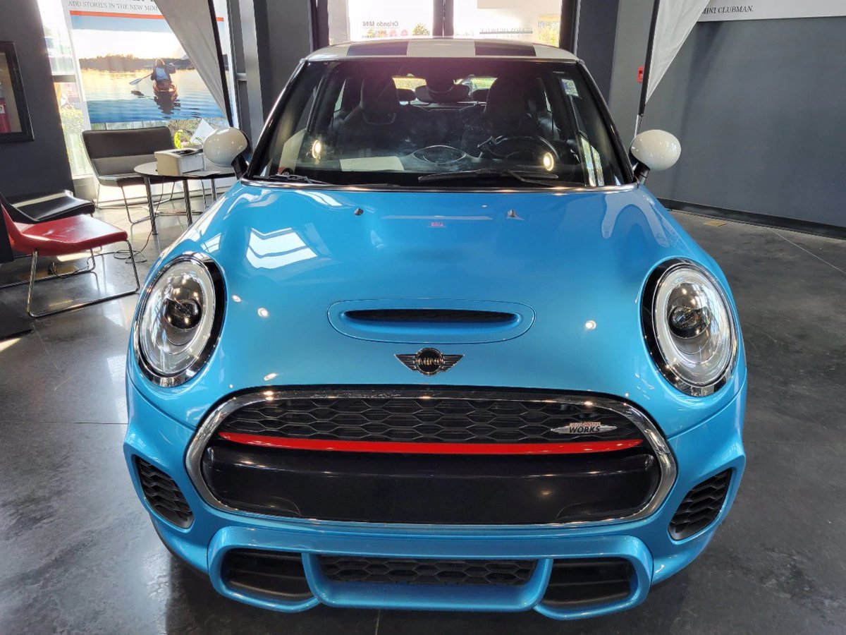 OrlandoMINI's tweet photo. Stop by Orlando MINI today & test-drive this beautiful #FieldsPreowned 2018 #MINI Cooper #JCW, stock #M4852TSA, in vibrant Electric Blue Metallic with Carbon Black interior. Call (407) 835-2727 or visit https://t.co/D07Vh68gvl for details. #OrlandoMINI #CooperJCW https://t.co/vOVCIdm1z5