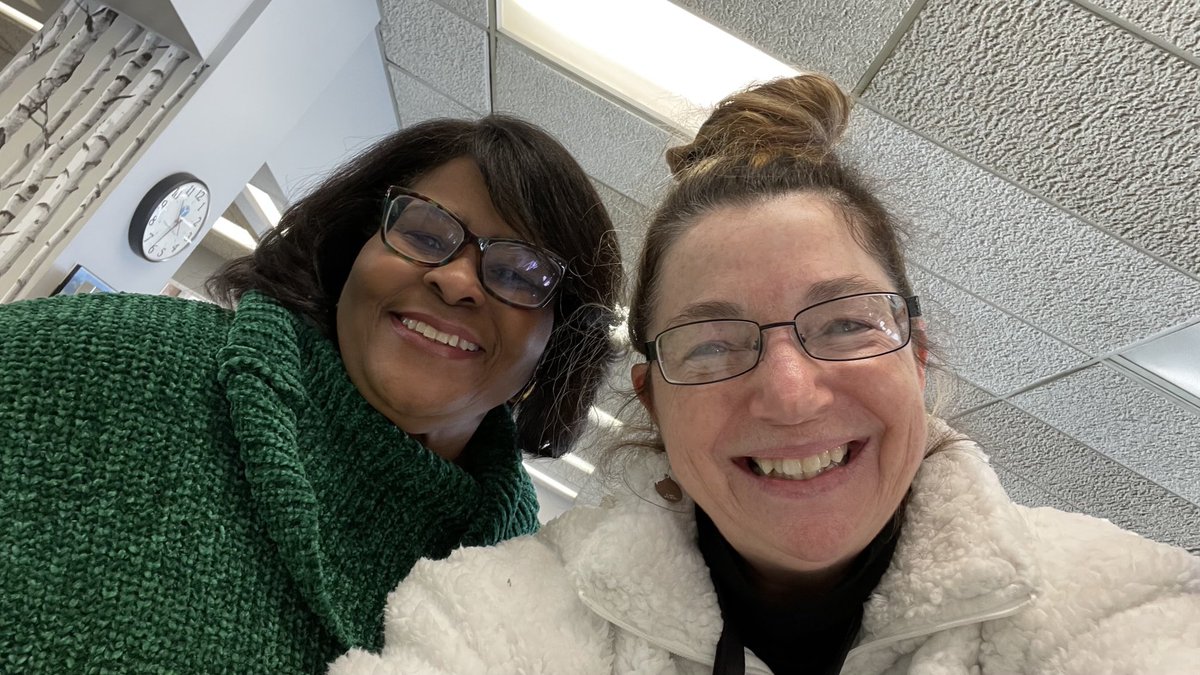 RcollinsJudon's tweet photo. Thank you AP McClary &amp; Ms Brumfeld, GHS Alumni, for supporting our WHM Seminar with the Honorable Judge Medina, Class of 1994 ⁦@GortonHS⁩ ⁦@SuptQuezada⁩ ⁦@YonkersSchools⁩ ⁦@NaacpYonkers⁩ ⁦@MrMoralesAP⁩ Dream you will achieve https://t.co/Jt5ZONvI8w
