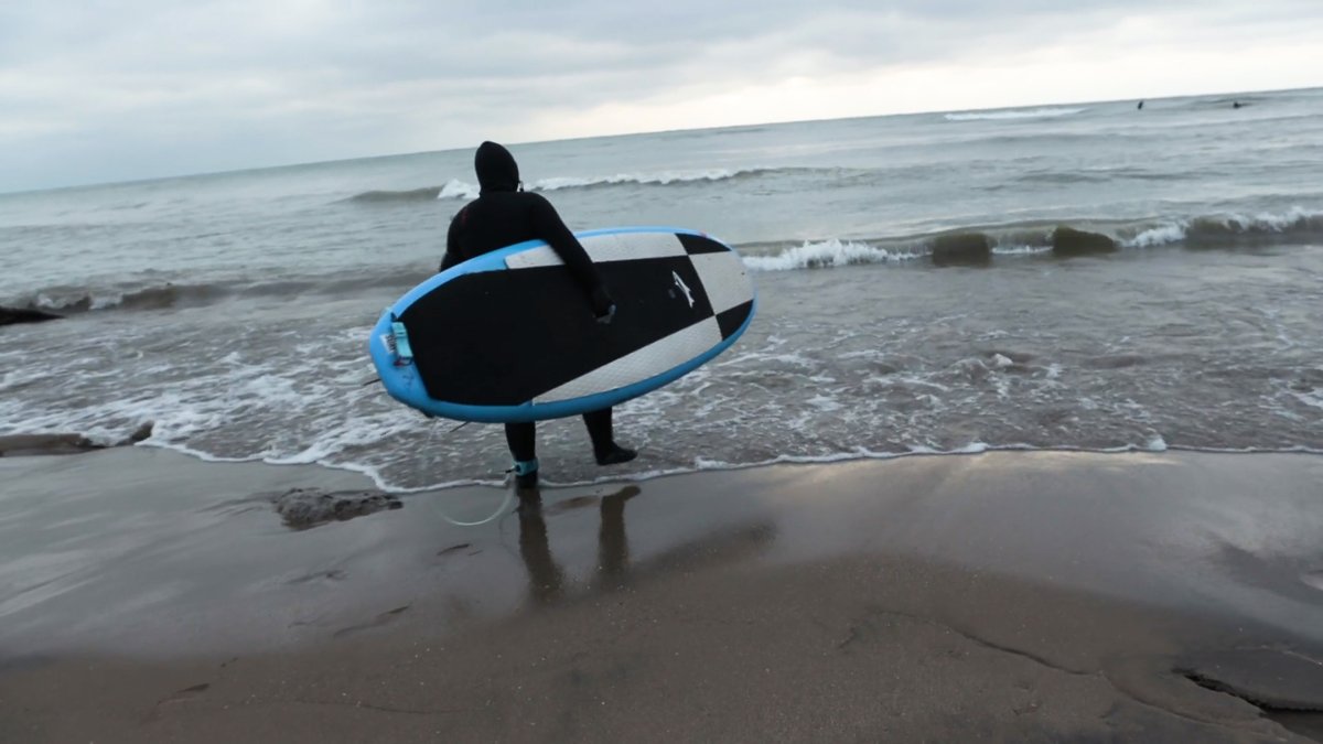 GreatLakesNow's tweet photo. Join us TONIGHT @ 7:30p ET for the Episode Sneak Peek Watch Party: https://t.co/WCs2Qx9lYj
Meet the Lake Surfistas, a group of women who surf & paddle board on the Great Lakes!
Get your questions ready about #GreatLakes surfing & have them answered LIVE!
See you there! #GLNSAS https://t.co/1znwqBhJMh