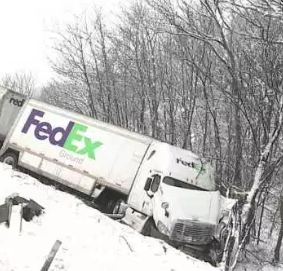 proficiencypost's tweet image. #AskHalfTime @HalftimeReport @ScottWapnerCNBC 

Meet the new boss, same as old boss?
Will @FedEx investors &apos;get fooled again&apos; by lost leaders

Activists circle whilst market cap gap w same-size rival @UPS has widened to $130Bn

Analysis @proficiencypost