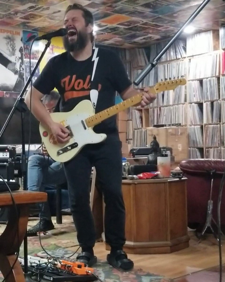 TheLeesOfMemory's tweet image. Having so much fun workin' up @RectangleShades set for @recordstoreday at @LostNFoundRecs on Saturday, April 23! Real anxious to hear what #LukeSchneider &amp;amp; his #Emmons steel have to say about it. Miss you @choogler75 , safe travels, the low end's in good hands. 📷 @theLydiaMay