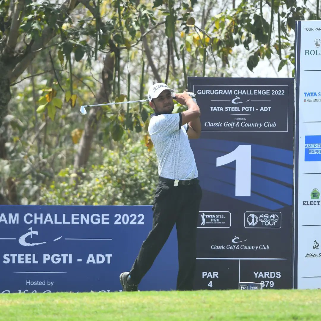 pgtofindia's tweet photo. Indonesia’s @Roryhie returns to happy hunting ground with stunning 63, leads by 2 in Rd 1 #gurugramchallenge2022 @TataSteelLtd PGTI – @ADT_golf #classicgolfandcountryclub
 
#iraalido 2nd; #amritlubana, #tapyghai, @ShamimK80820875, #rajivjatiwal T3

Read: https://t.co/Tr2jEp3c5V https://t.co/9yFyEAw3cU