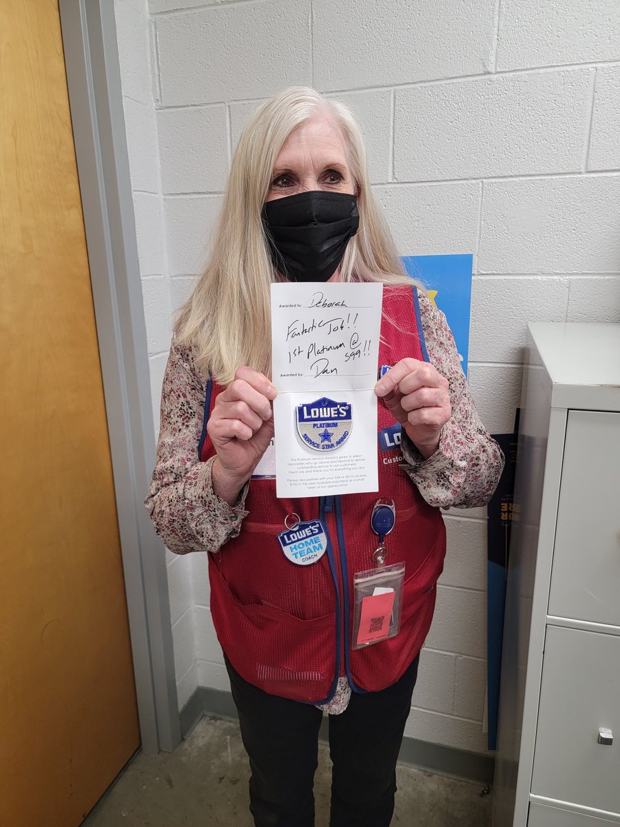 lowes0599's tweet photo. Cashier Deborah got Chester's FIRST PLATINUM SERVICE AWARD!!! congratulations Deborah! You are AWESOME!🥳🥳 @DanB599 @AMiller_RVA @KMulherin @Jeremy43102459 https://t.co/YkpFlpmaL7