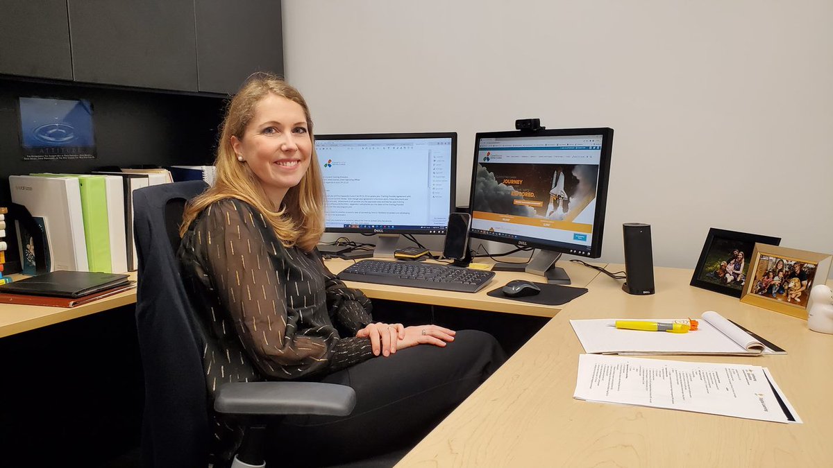 UCFDigitalLearn's tweet photo. I'm proud to manage a lot of partnerships especially CareerSource Central Florida. They help to provide funding to upskill and re-skill members of the community and connect them to local opportunities that meet industry needs. @CareerSourceCF 
#facesofdigitallearning https://t.co/4qR1ryqyYb