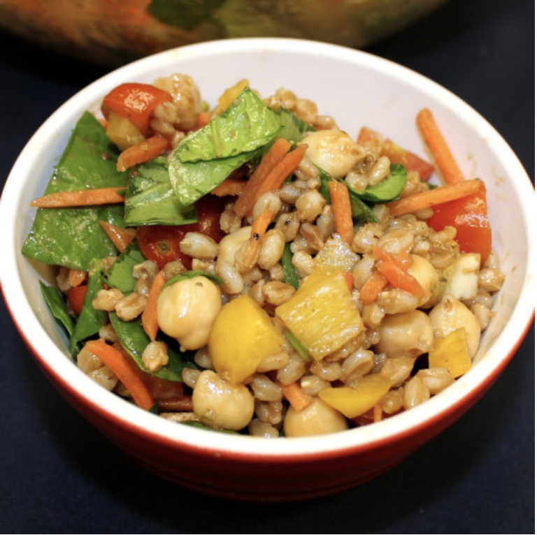 Let's do some salads to close out National Nutrition Month. ow.ly/4YiM50It4QJ