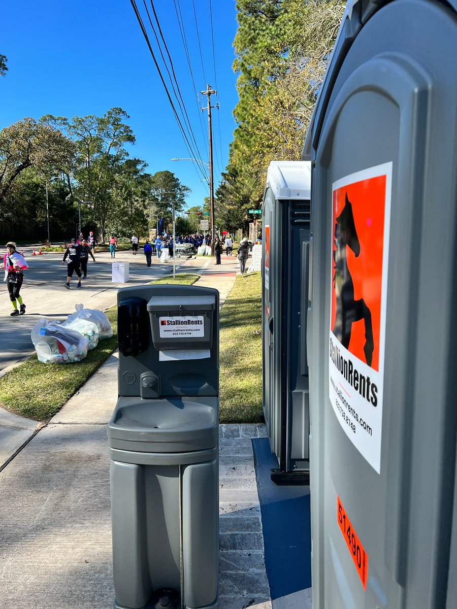 StallionRents's tweet photo. We can quickly recommend the correct number of restrooms and handwashing stations for any size event and can quickly deploy all equipment in the Houston area.

https://t.co/fuT1TgFtim

 #portapotty #restroomrentals #houstonportapotty #constructionrentals #jobsiterentals https://t.co/UdHTP3zWdc