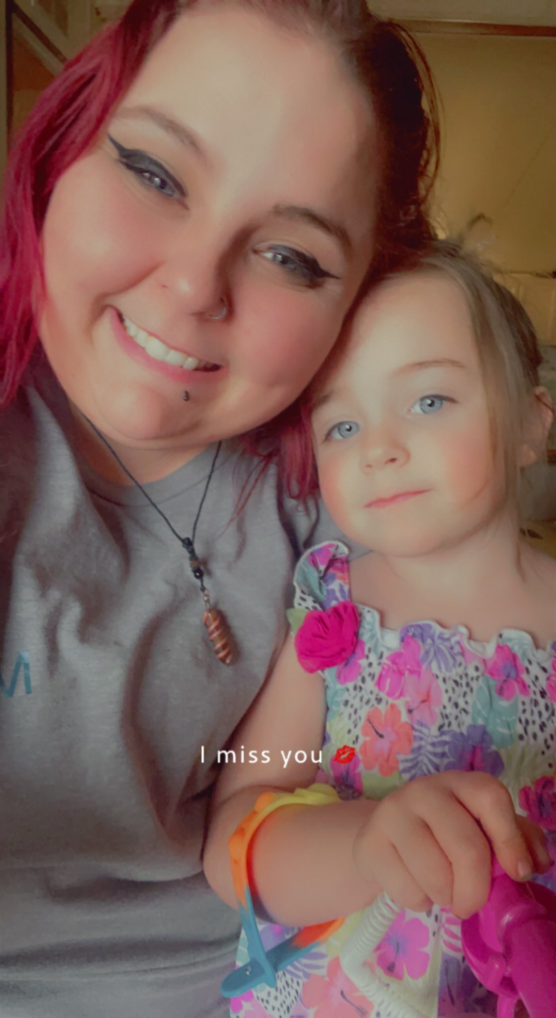 2 pic. Happy 4th birthday to the beautiful little girl that made me a mother 🖤💞 I’ll love you for eternity. https://t.co/8RnqF3Ew0m