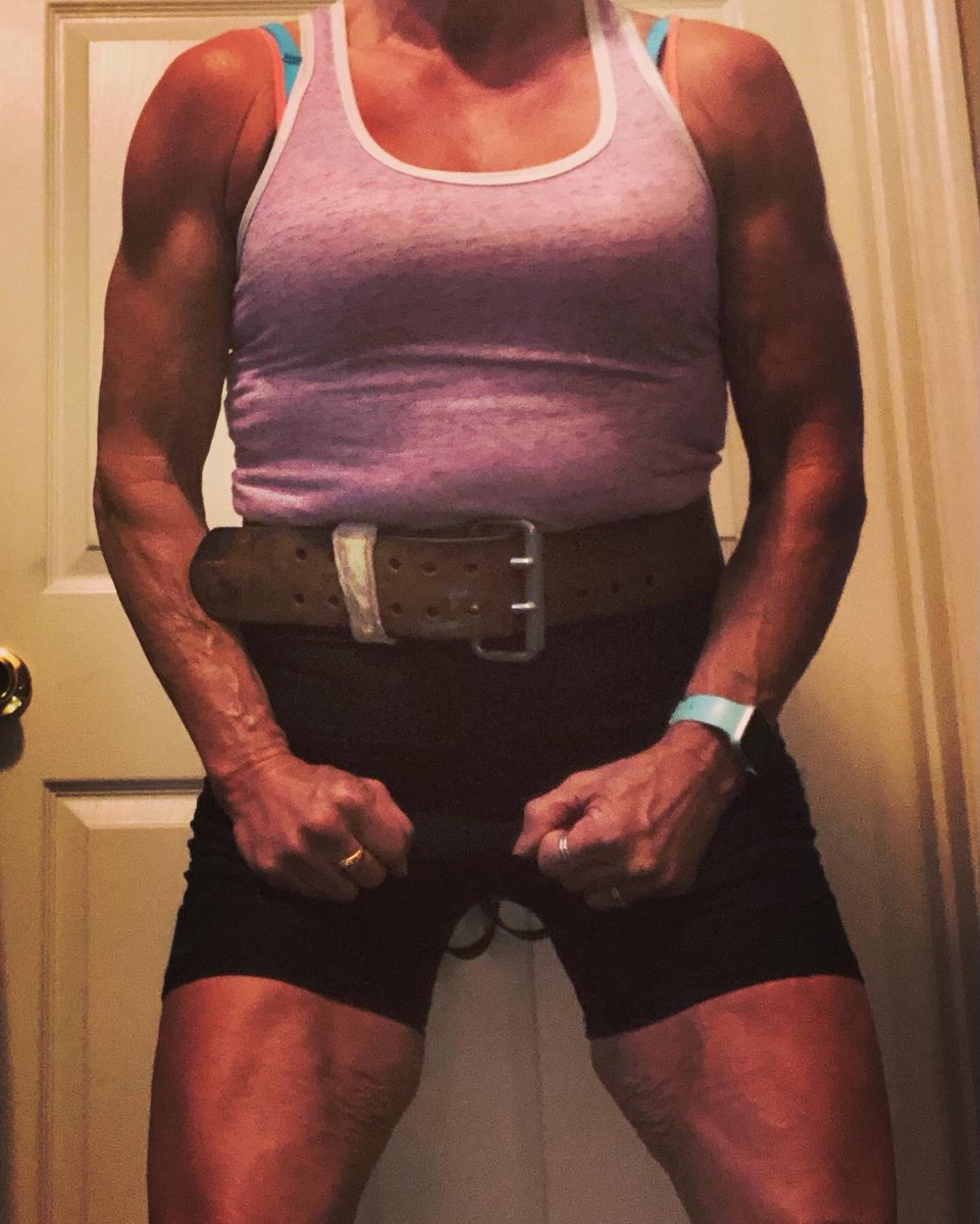 bebelambertDeb's tweet photo. I got to do some #hardcoretraining done yesterday in #tazvegas AKA #tazewelltn #running and #farmerscarry #80pounds I’m training like my next #bodybuildingcompetition is in 2 weeks. https://t.co/QLSnxAtKz8