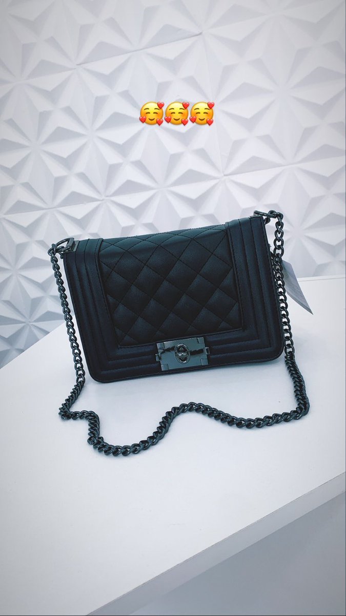 _storecarolina's tweet photo. Apaixonadaaaaaaaaa 🥰👛 https://t.co/XcwmbRqHxr