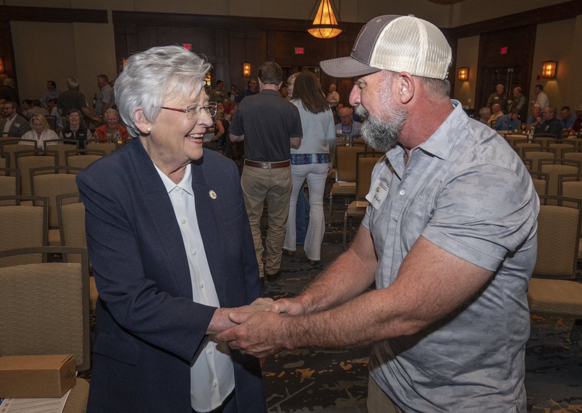 GovernorKayIvey's tweet photo. Last night, the AL Dept. of Conservation &amp; Natural Resources and our Commerce Dept. and I kicked off this year’s 🦃 One Shot Turkey Hunt! The funds raised will support various programs &amp; scholarships for Alabamians. I look forward to announcing the winners on Wednesday! https://t.co/iZF9g2A2zq