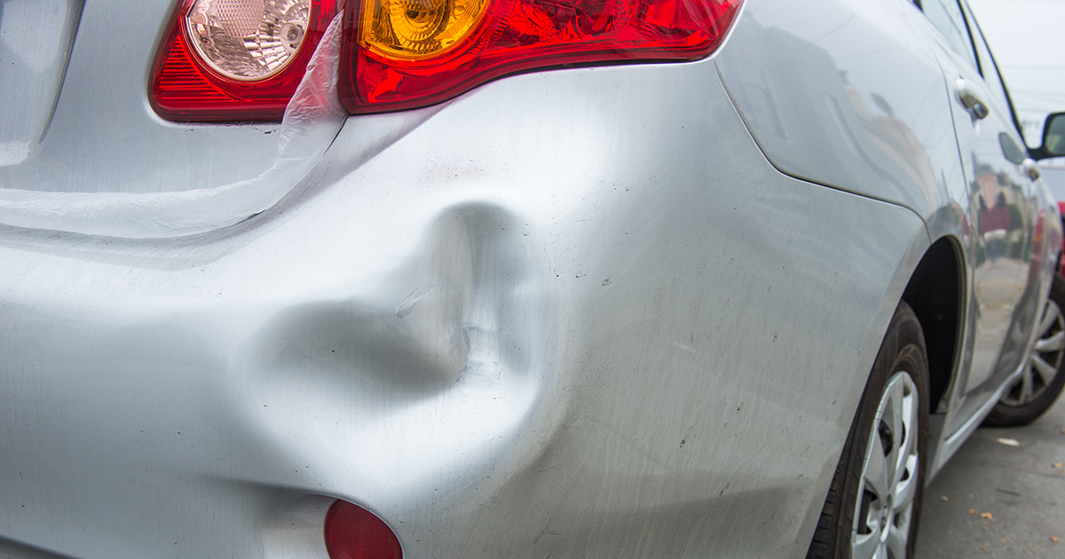 Don’t be put off by a damage report on a CARFAX Report – dig deeper! Most damage reports have location & severity information, so you can decide whether it’s a deal-breaker! Learn more: #CarShopping #DamageInfo #CARFAX bit.ly/CARFAX_VHR