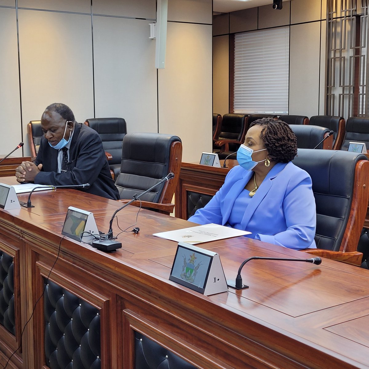 PHILA_ZW's tweet photo. Cabinet today: Vaccinated travelers into Zimbabwe will no longer need to bring a negative PCR test. Returning residents and visitors will now only be required to show that they have been fully vaccinated. https://t.co/4PozQuVsMb