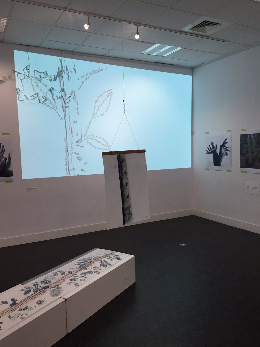 CLIEP : Collège International de l'Est Parisien (@clg_inter) on Twitter photo Inauguration de l’exposition « Vivants parmi les vivants» montée par les élèves dans le cadre d’un CAC avec Fred Soupa et Olivier Pasquiers. L’aboutissement d’un an de travail autour de l’Arbre ! <a href="/AcCreteil/">Académie de Créteil</a> <a href="/seinesaintdenis/">Département de Seine-Saint-Denis</a> <a href="/education_gouv/">Ministère Éducation nationale</a> Inauguration de l’exposition « Vivants parmi les vivants» montée par les élèves dans le cadre d’un CAC avec Fred Soupa et Olivier Pasquiers. L’aboutissement d’un an de travail autour de l’Arbre ! <a href="/AcCreteil/">Académie de Créteil</a> <a href="/seinesaintdenis/">Département de Seine-Saint-Denis</a> <a href="/education_gouv/">Ministère Éducation nationale</a>
