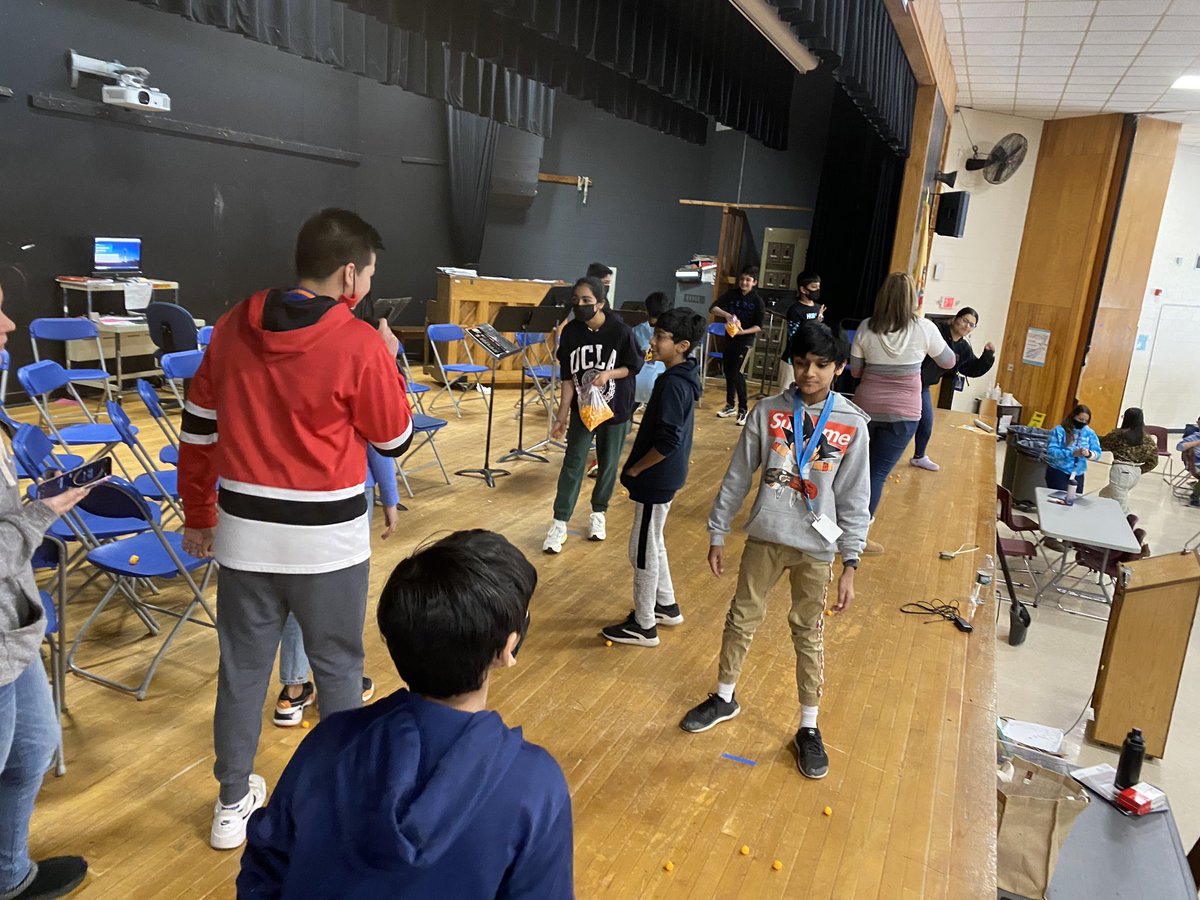 WSedler's tweet photo. BOTC Day 2 @WWMSEdison! Amazing excitement and participation with hoodie day and cheese ball catching! Keep up the spirit! #GoChallengers https://t.co/EiyDd8nlDP