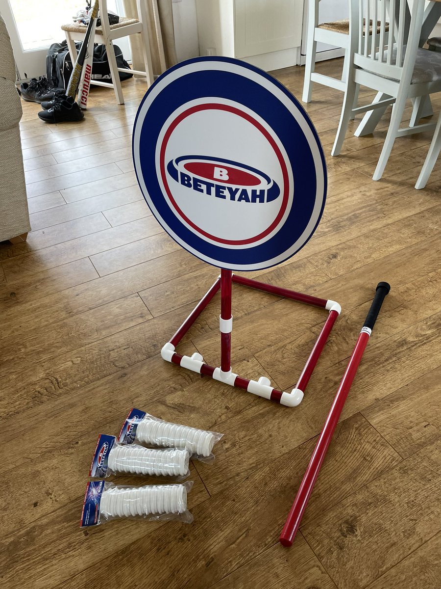 TruroBaseballUK's tweet photo. Postman brought us a little box of awesomeness from @BETEYAH today 🙌🏼🙌🏼🙌🏼
It’s HittingDrillsO’Clock ⚾️ https://t.co/3PA4HEN91w