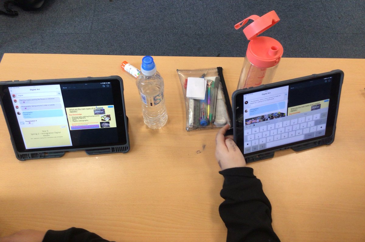 H21Mayat's tweet photo. Year 6 getting the hang of split screen on @Showbie 

It allows them to get involved in the class discussion whilst still being able to see the slides.

@pear_year @peartreejunior #digitalhacks #ipadhacks @AppleEDU https://t.co/SMYj3O5EOd