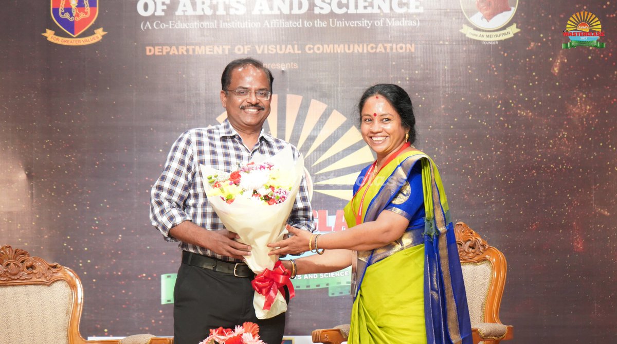 avmmasterclass's tweet photo. /On-Stage Stories/
🎞Media Maven🎞 Day 1
Anup Chandrashekar highlighted the need for Tamilnadu's best authors, particularly female writers, from all around the state. This is an excellent time to go into television, as Anup pointed out.
#avmmasterclass2022 #avmmasterclass https://t.co/7k4jhUIRLT