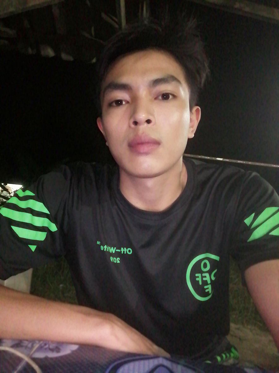 Jtp110141's tweet photo. เที่ยงคืนนี้ไปไหนดี​ #ลาดหญ้า​ #กาญจนบุรี https://t.co/cx4ZwTdI4w