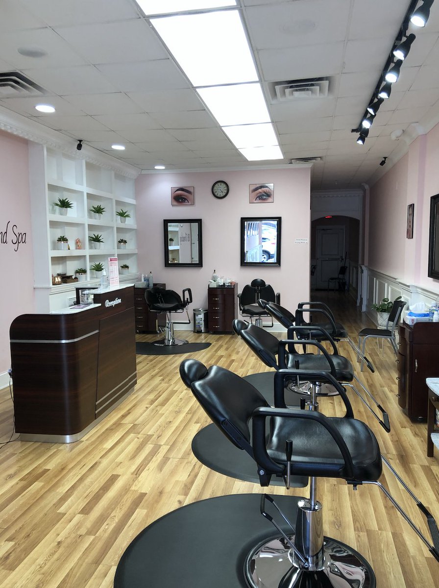 Want to update your look? AB Threading and Spa offers quality services in threading, waxing, eyelashes, and more! Treat yourself, you deserve it 👑

#hillsboroughstreet