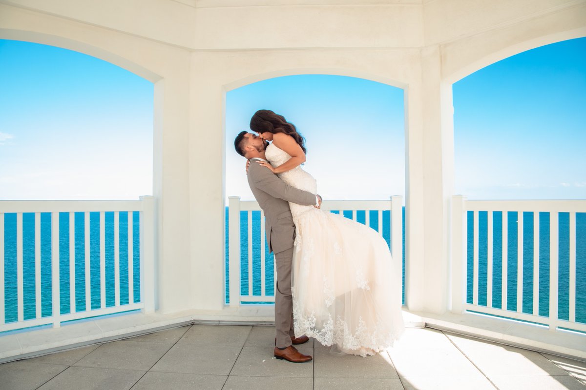 We provide that perfect “something blue” for your cherished day.

@bells_whistles_photography 
@pristineeventplanner

#pelicangrandbeachresort #somethingblue #wedding #weddinginspiration #weddingday #oceanfront #fortlauderdaleweddings #noblehousehotels