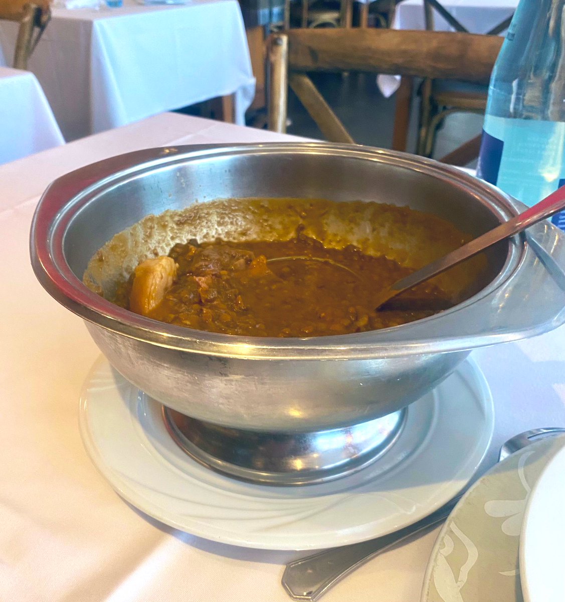 rodamon6's tweet photo. Cuando te recomiendan un plato en bilbao….
#brutosson #paramisolo #tanlocus #aquicomen5 https://t.co/vPWwDrkvuY