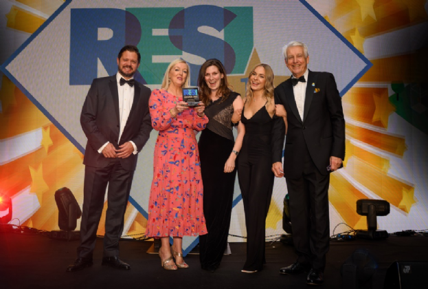 AliceCastleLtd's tweet photo. Who's made the shortlist for the sales and letting agency of the year award? https://t.co/L9CIq91SZi via @PropIndEye 
#EstateAgents #EstateAgency #LettingsAgent https://t.co/1elhl4uqVK