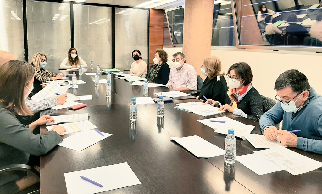 isauranavarro's tweet photo. Treballant juntament amb Tercer Sector de les addiccions de la Comunitat Valenciana en el model d'acció concertada per a donar la millor atenció a les persones amb addiccions. https://t.co/lCYczaeyWm